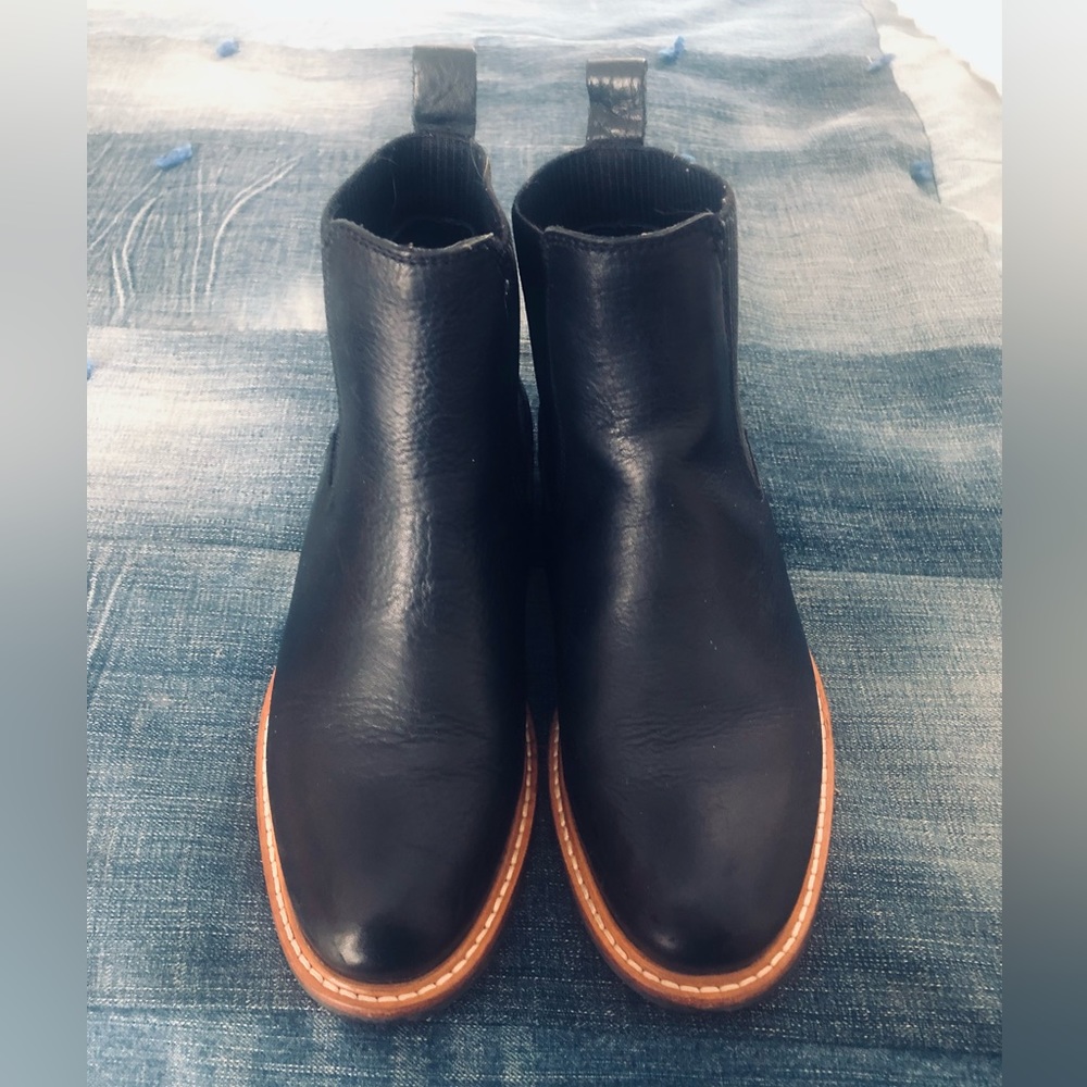 Nisolo Chelsea Boota